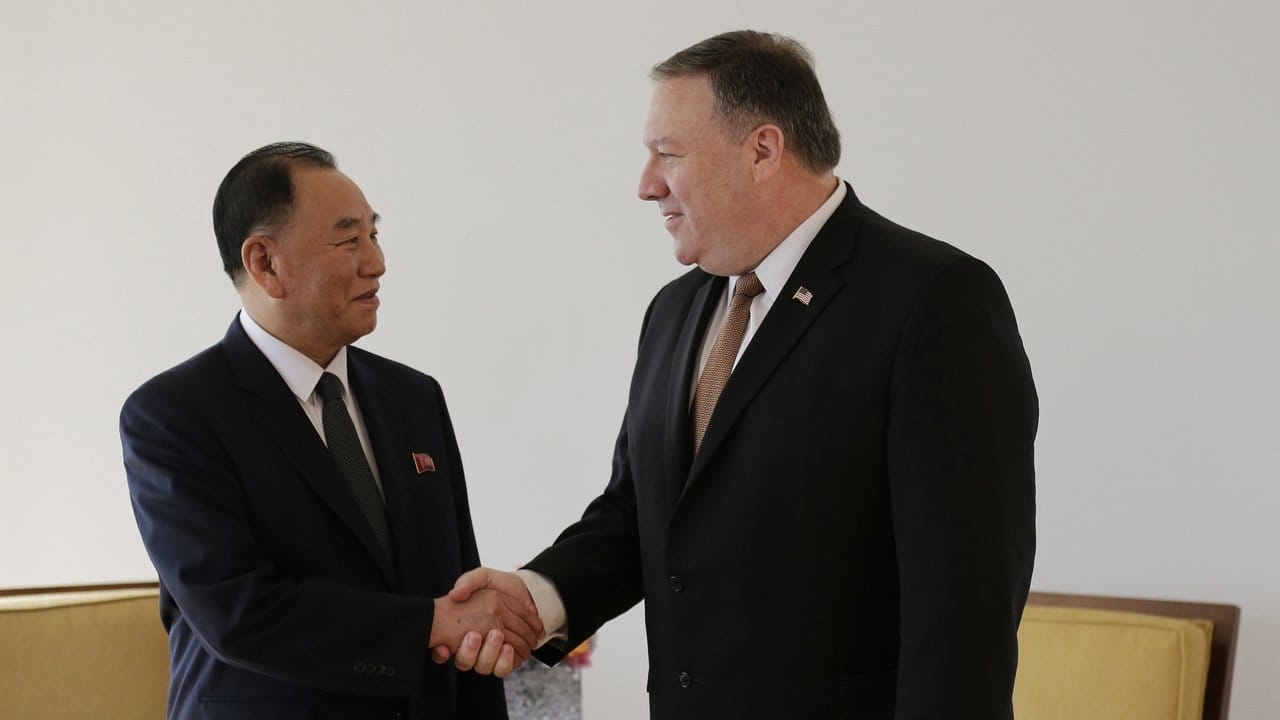 US-Außenminister Mike Pompeo (r) und der nordkoreanische Unterkhändler Kim Yong Chol in New York.
