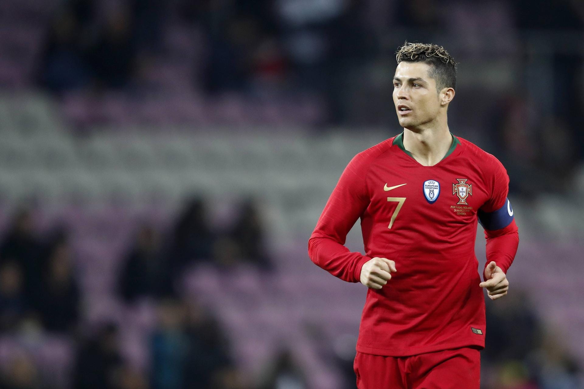 Cristiano Ronaldo (Portugal): Weltfußballer, Europameister und Champions-League-Sieger. Seine Technik und das Dribbling machen ihn zu einem der gefährlichsten Stürmer der Welt. Der 33-Jährige Real-Madrid-Star ist für die Portugiesen unersetzbar. In 149 Länderspielen schoss Ronaldo 81 Tore.