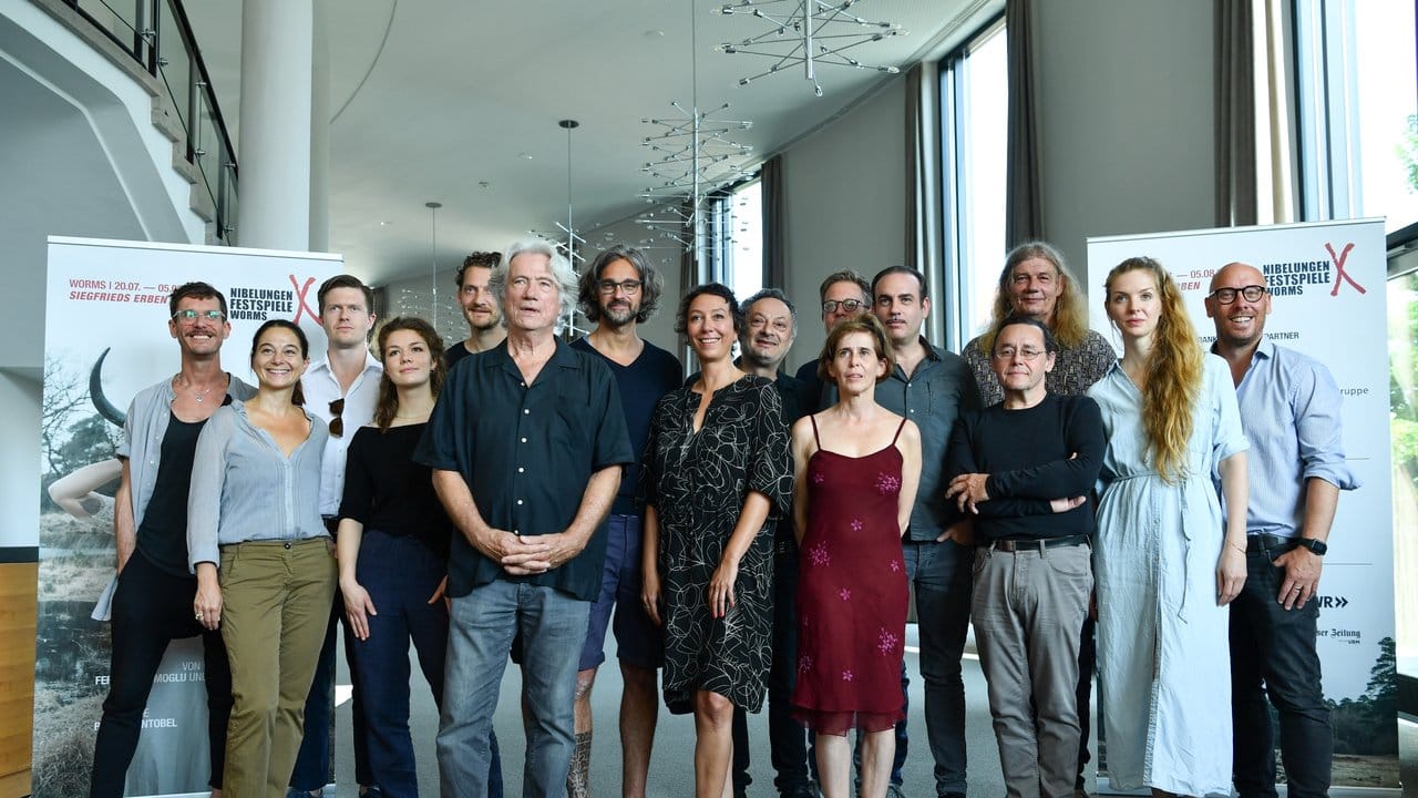 Das Warten hat ein Ende: Das Nibelungen-Team hat die Premiere im Juli im Blick. Das Warten hat ein Ende: Das Nibelungen-Team hat die Premiere im Juli im Blick.