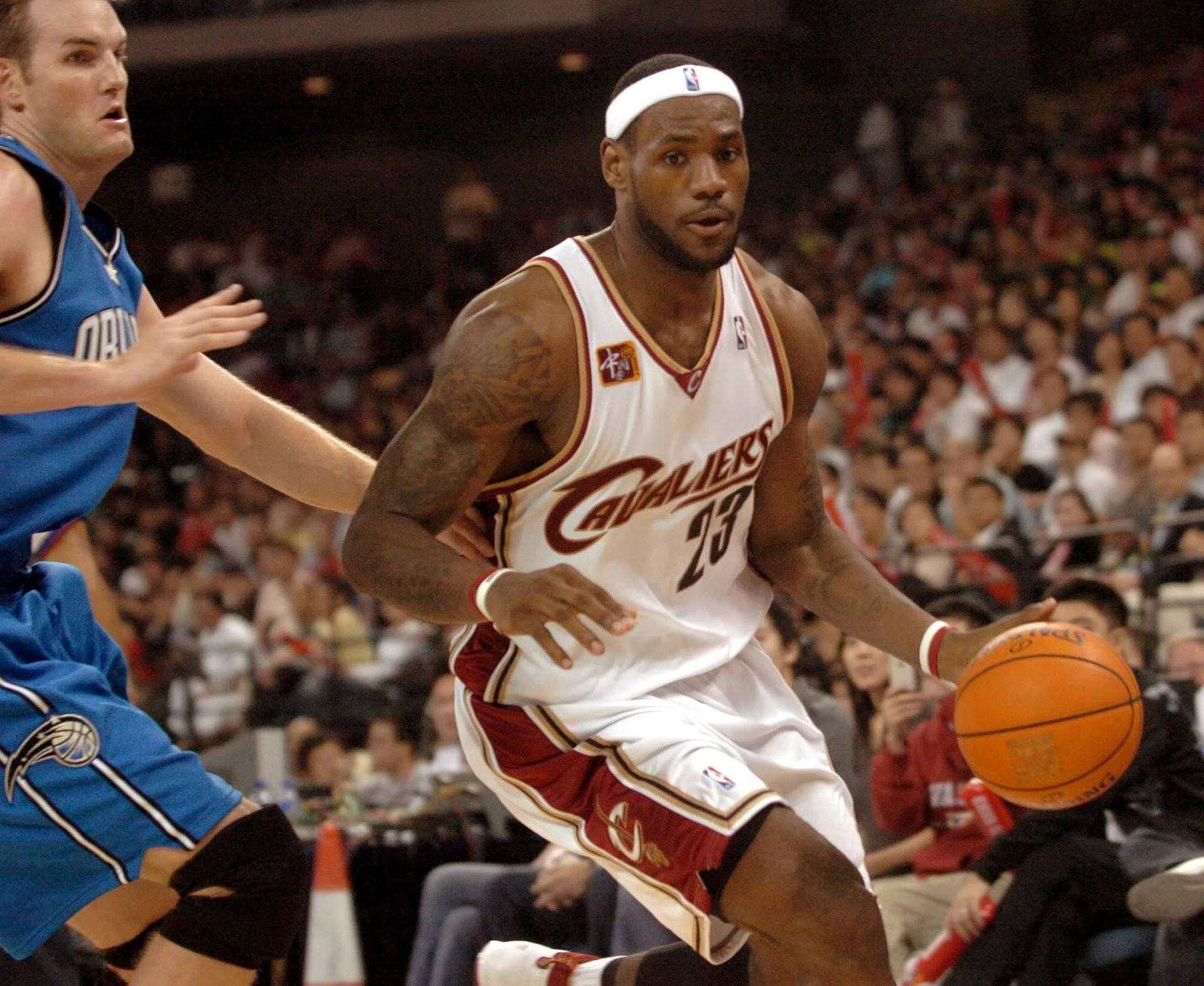 6. Platz: Basketballspieler LeBron James von den Cleveland Cavaliers hat 85,5 Millonen Dollar eingenommen.