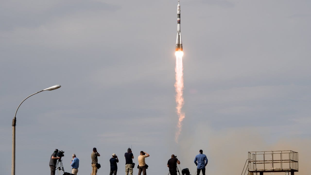 Die Sojus-FG beim Start vom Kosmodrom Baikonur.