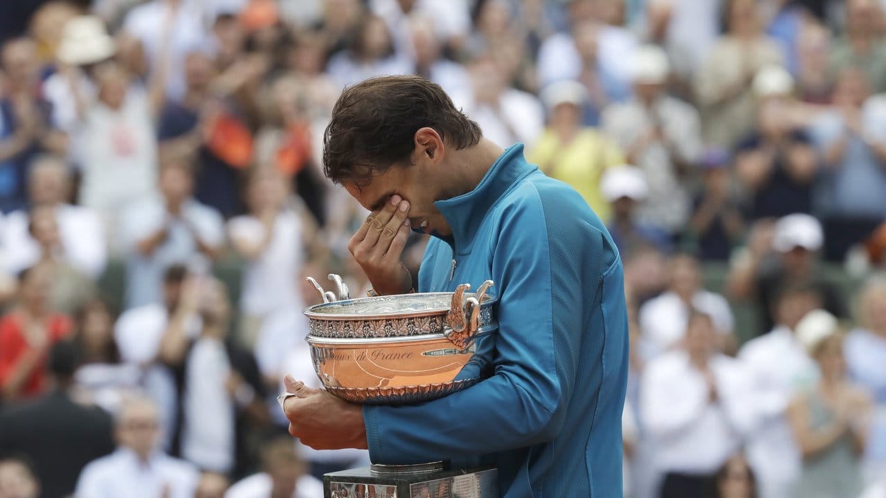 Rafael Nadal vergoss bei der Siegerehrung nach seinem elften French-Open-Triumph auch ein paar Tränen.