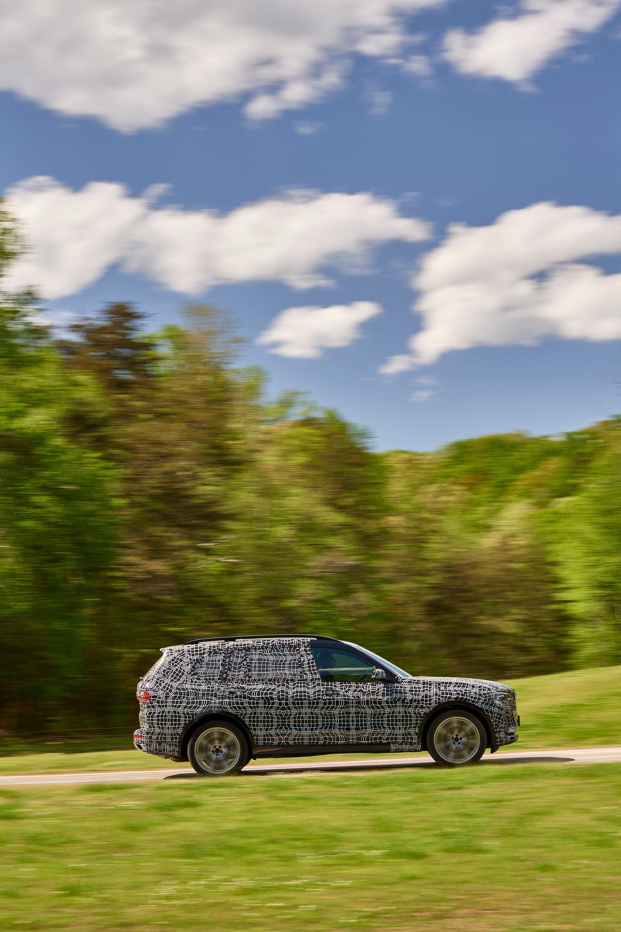 Goldene Mitte: Mit 5,10 Metern passt der X7 in der Länge gut zwischen seine Rivalen Mercedes GLS (5,13 Meter) und Audi Q7 (5,05 Meter).