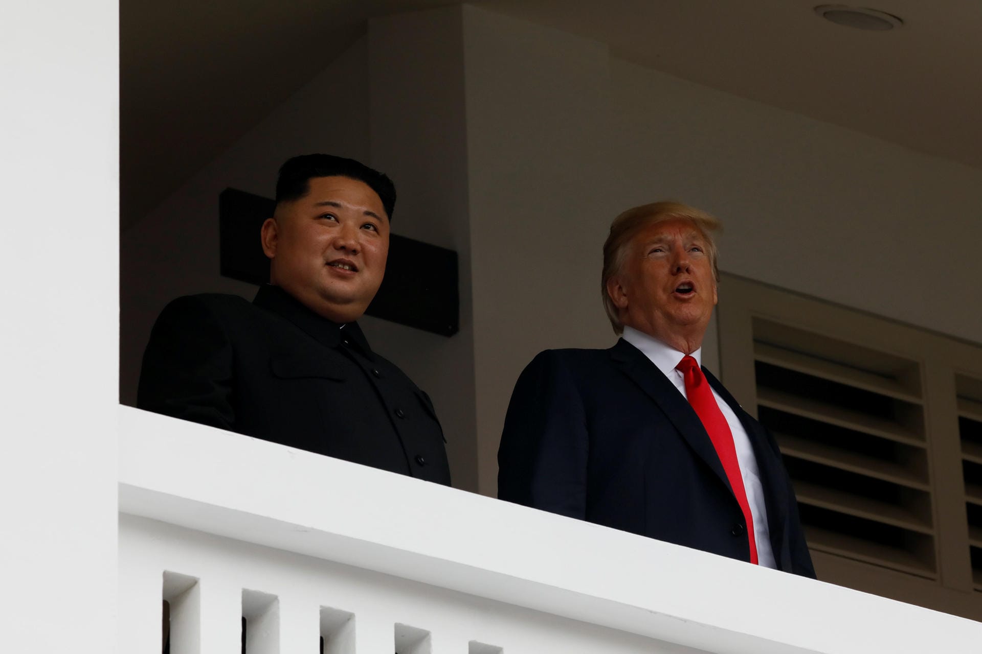 Exakt 48 Minuten hat das Vier-Augen-Gespräch zwischen Donald Trump und Kim Jong Un gedauert. "Es war sehr, sehr gut", sagt Donald Trump und spricht von einem "ausgezeichneten Verhältnis".