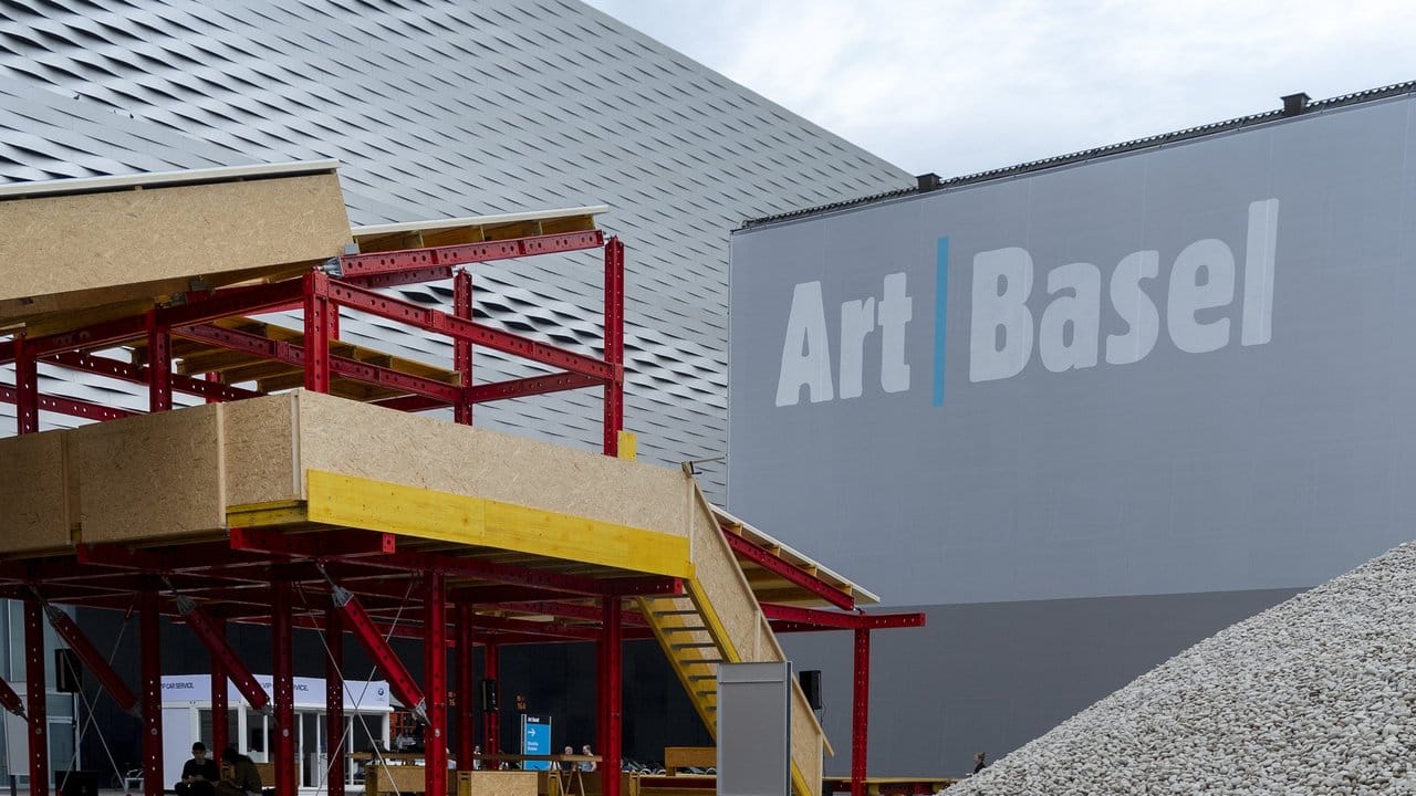 Auf der Art Basel werden Arbeiten von rund 4000 Künstlern präsentiert.