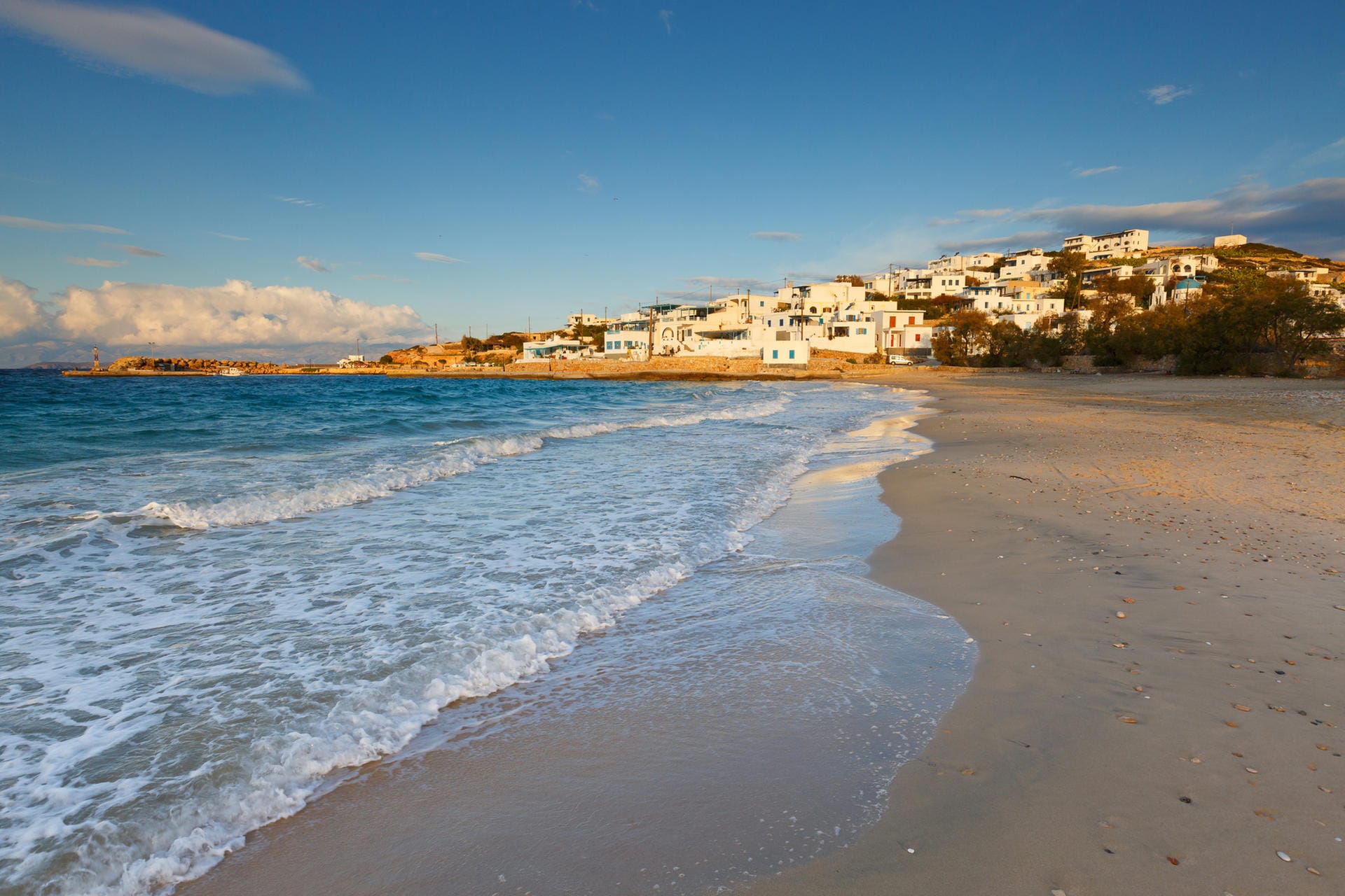 Strand auf der griechischen Insel Donousa: Hier können Besucher die Zeit schon einmal vergessen.