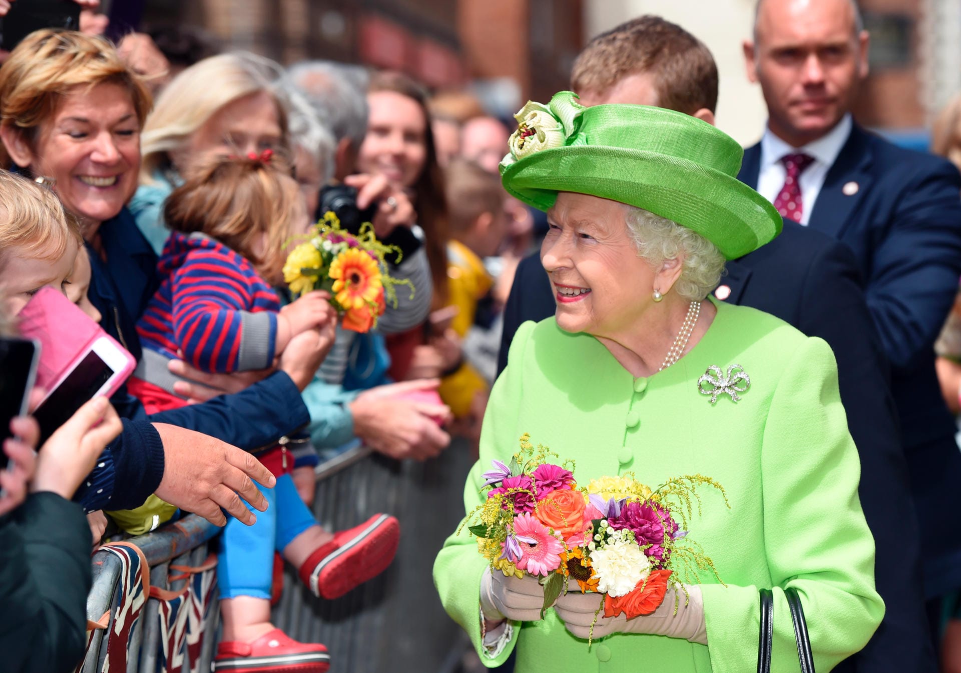 Queen Elizabeth: So viel Spaß hat die britische Monarchin nur selten.