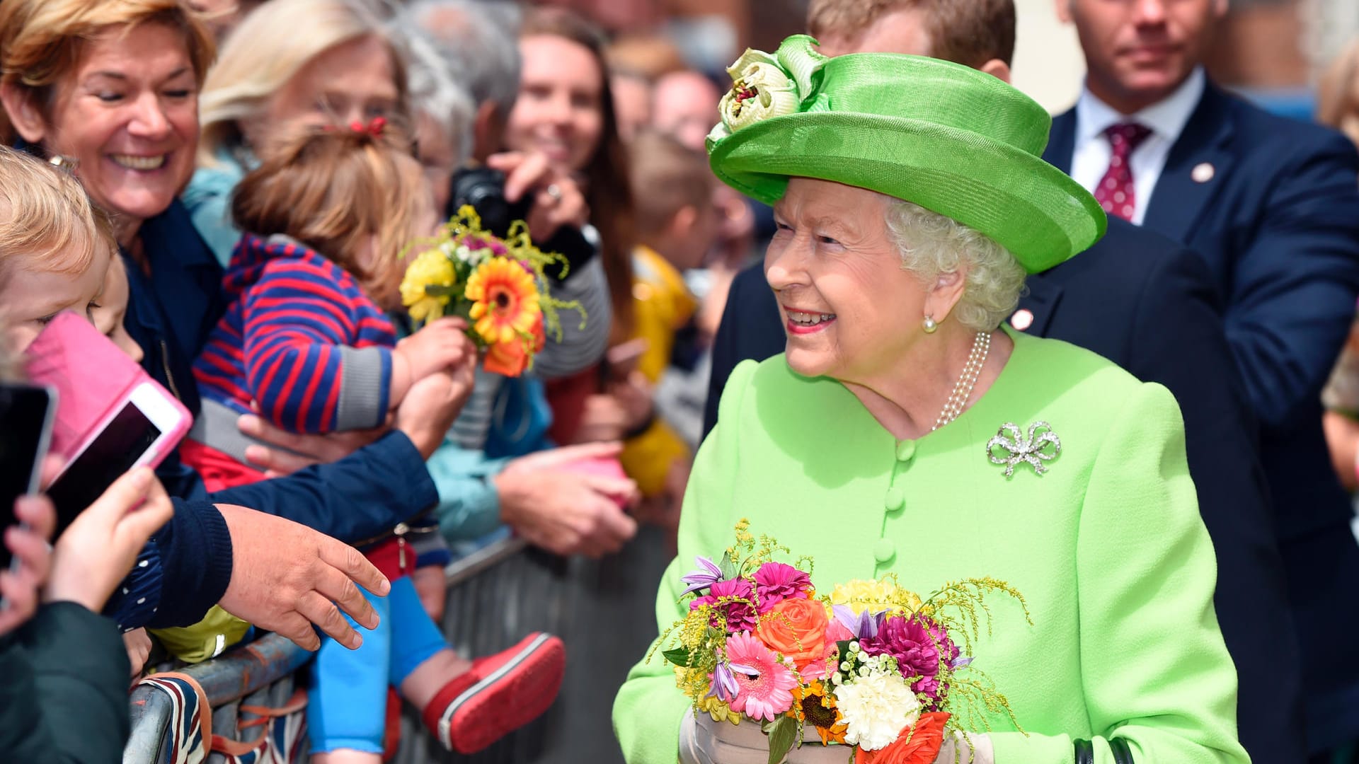 Queen Elizabeth: So viel Spaß hat die britische Monarchin nur selten.