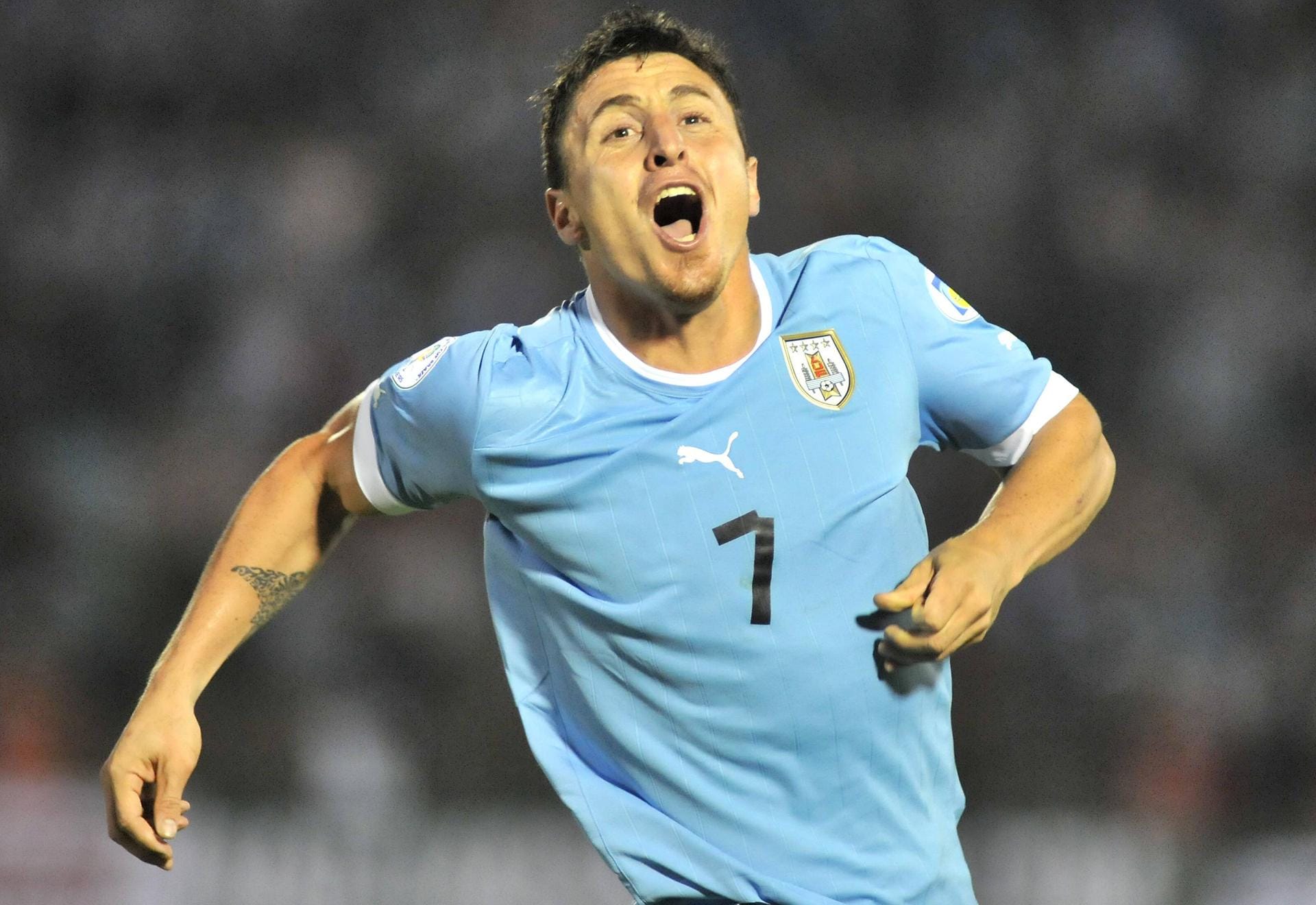 Cristian Rodriguez (Uruguay): Der Flügelstürmer wird in seiner Heimat "El Cebolla", "Die Zwiebel", genannt. Hintergrund: Seine Dribblings bringen die Gegner zum Weinen.