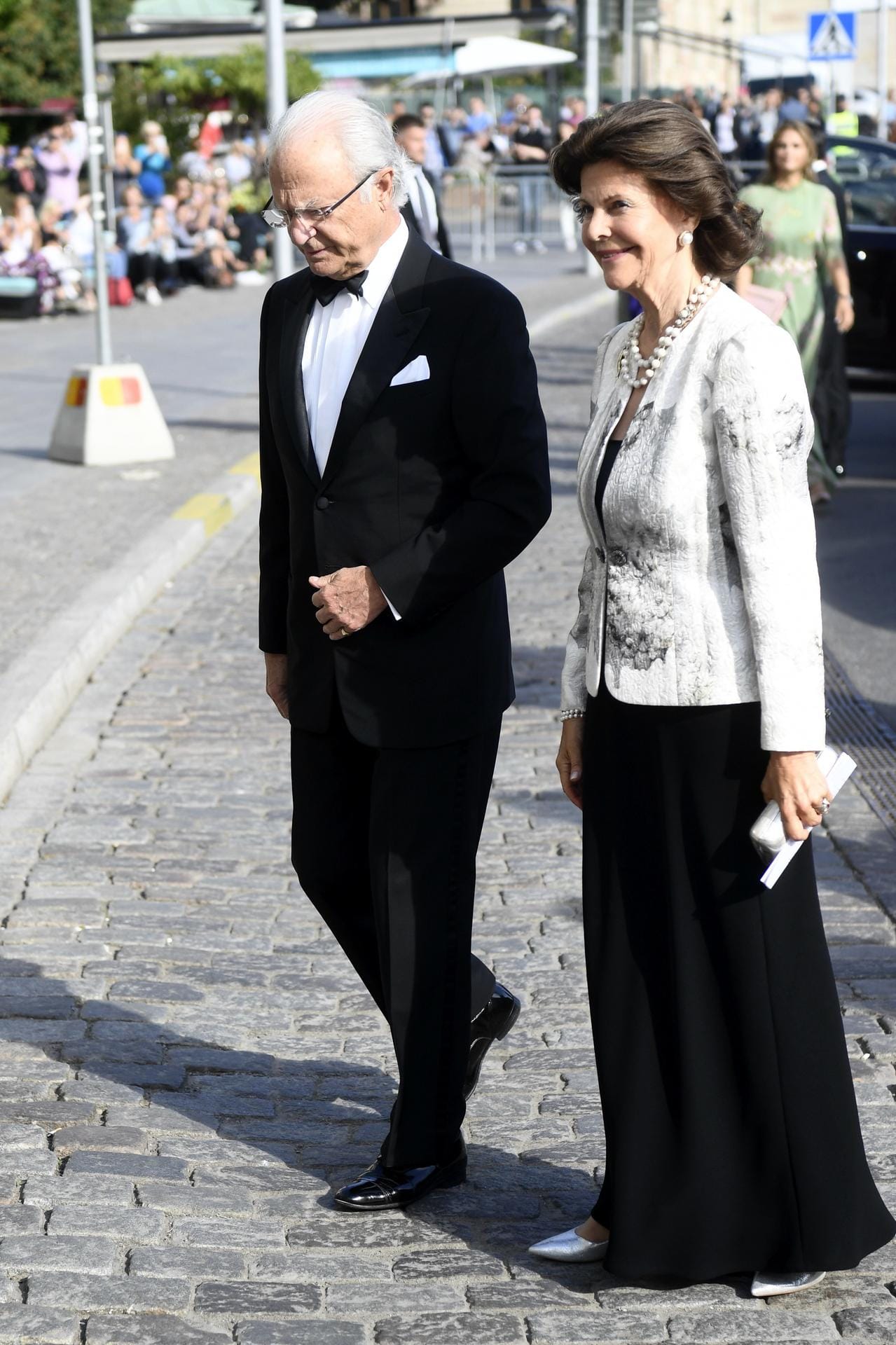 König Carl Gustaf und Königin Silvia von Schweden: Das Paar setzte auf einen traditionellen Look.