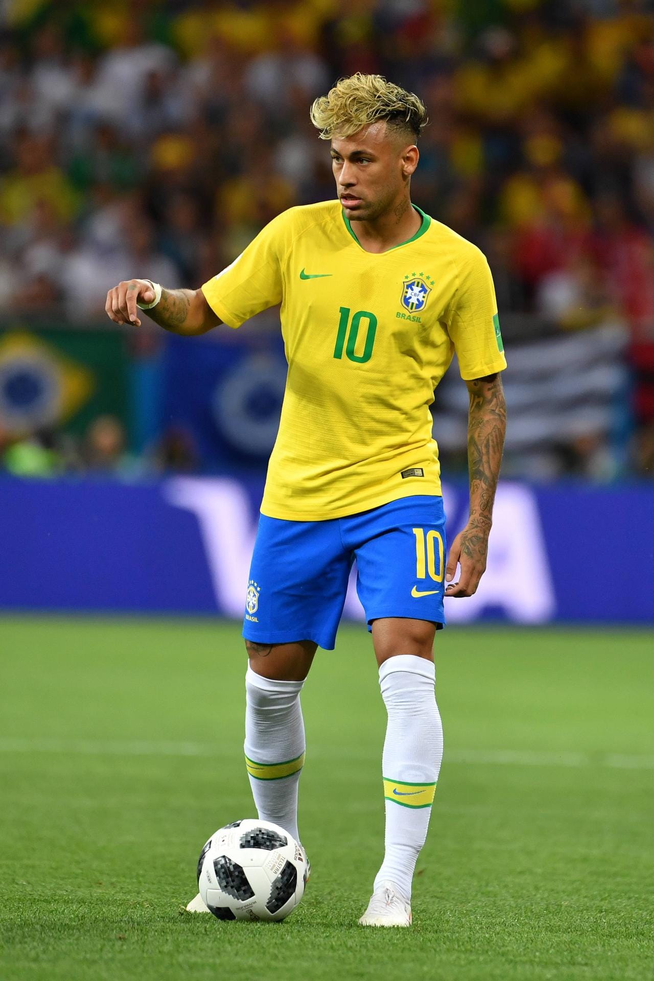 Neymar: Brasiliens Superstar hat sich für die WM 2018 die Haare Blond gefärbt.