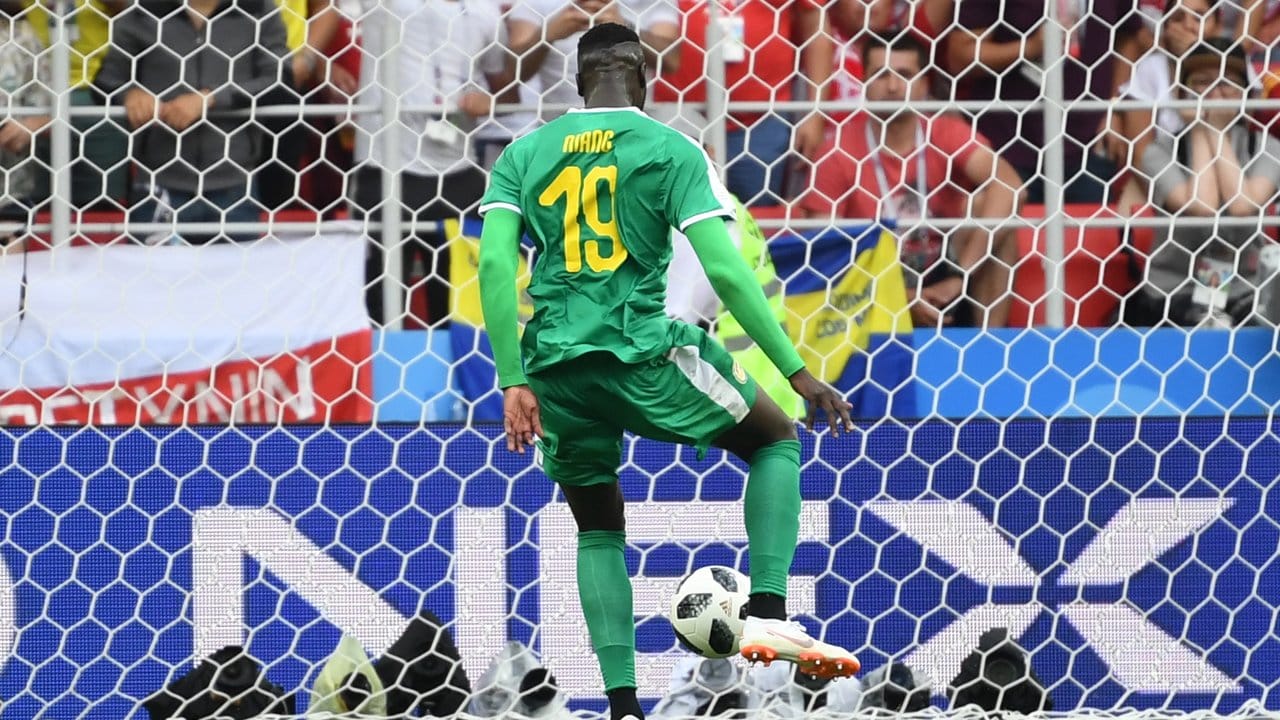 M'Baye Niang erzielt das Tor zum 2:0 für Senegal gegen Polen.