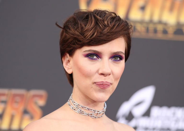 Auch Prominente wie Scarlett Johansson mögen den frechen Charme des Pixie Cuts.