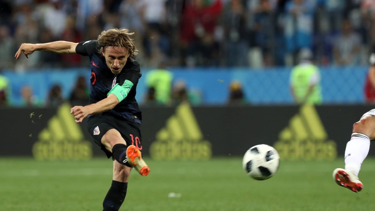 Luka Modric erzielt das 2:0 für Kroatien.