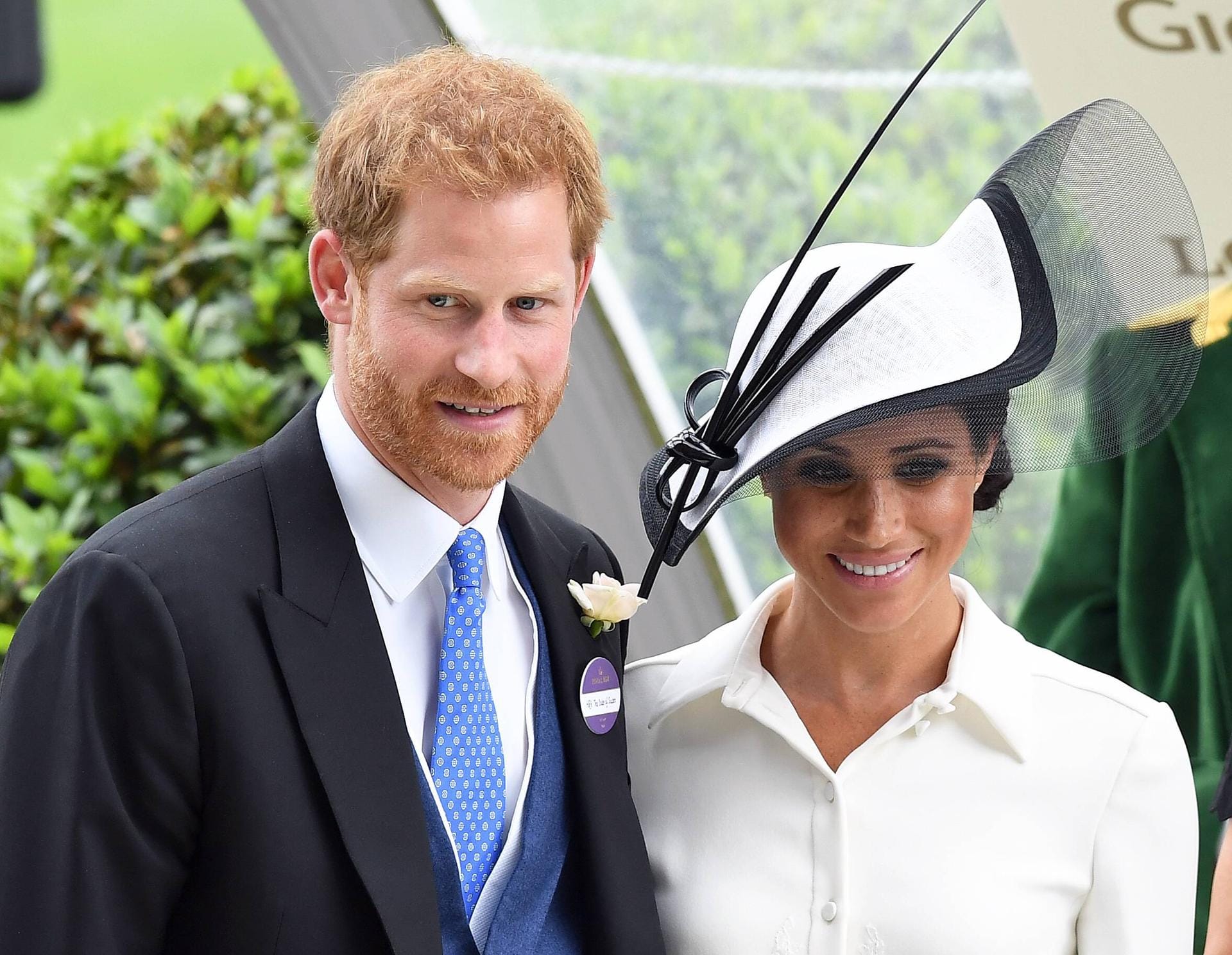 Royales Traumpaar: Genau einen Monat nach der Hochzeit mit Prinz Harry feierte Herzogin Meghan ihr Ascot-Debüt.