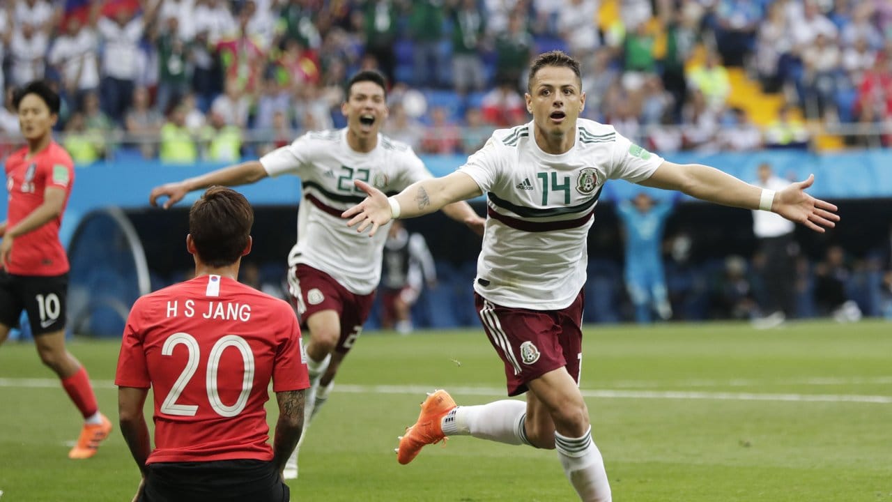 Chicharito und Mexiko feiern den zweiten WM-Sieg.