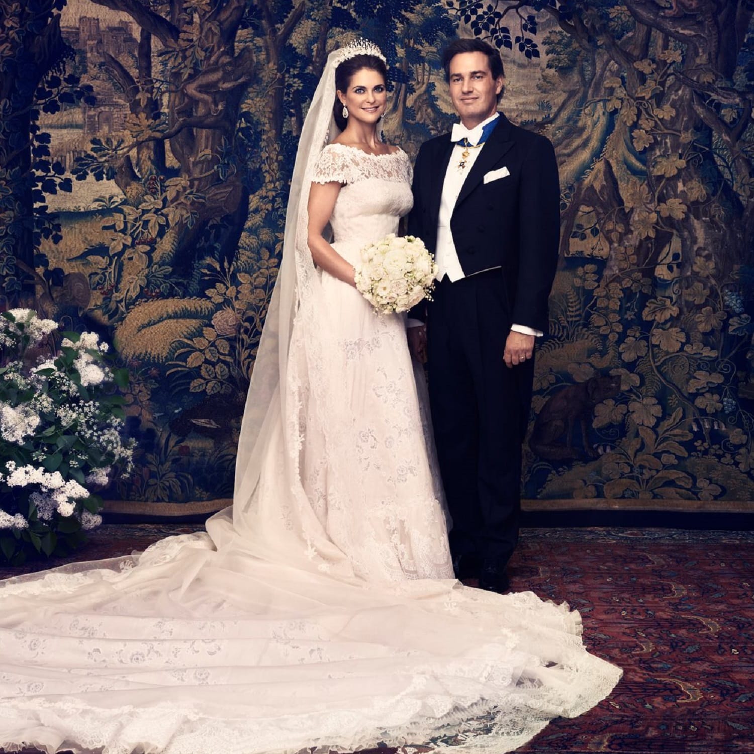 Prinzessin Madeleine und Chris O'Neill: Mit gebrochenem Herzen ging sie nach New York, mit einem Mann kam sie zurück. Zwei Jahre später, am 8. Juni 2013, heiratet die jüngste Tochter von König Carl Gustaf XVI. den Banker Chris O'Neill.