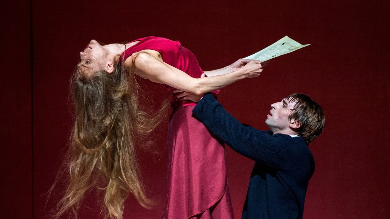 Genie und Wahnsinn: Patricia Friza und Aleix Martinez im "Beethoven-Projekt" an der Staatsoper Hamburg.