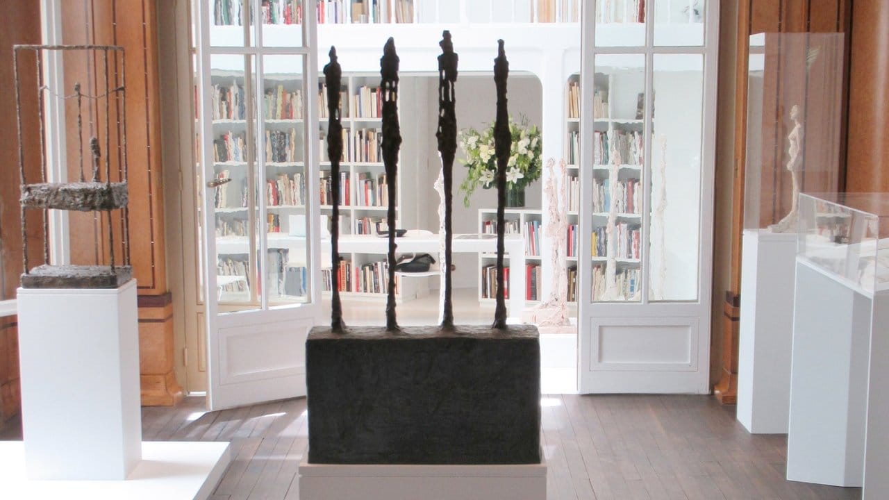 Die Skulptur "Vier Figuren auf Sockel" von Alberto Giacometti im Institut Giacometti. Die Skulptur "Vier Figuren auf Sockel" von Alberto Giacometti im Institut Giacometti.