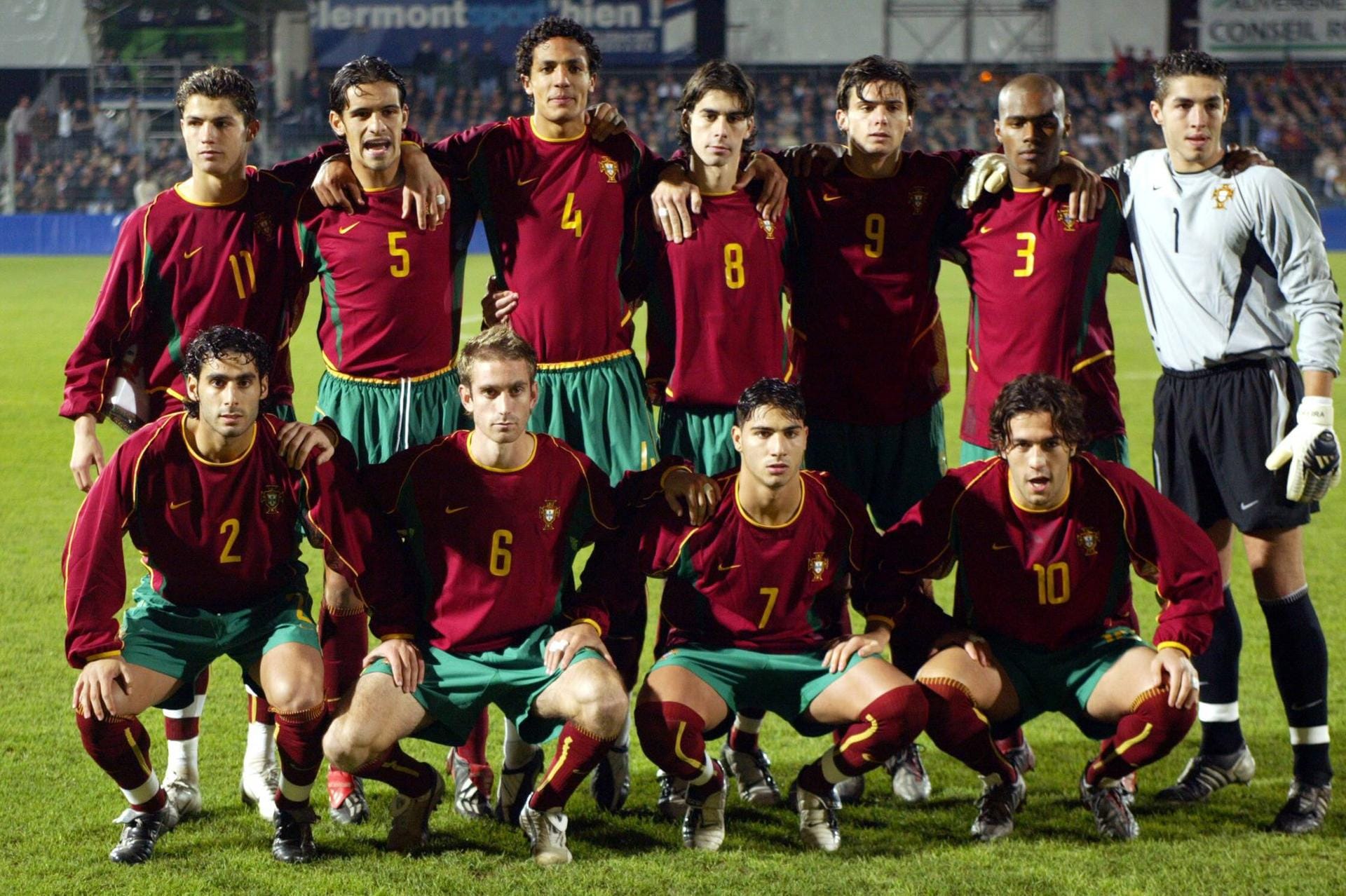Mannschaftsbild Portugal 2003: Hinten links steht der heute 33-Jährige neben seinen damaligen Kollegen.