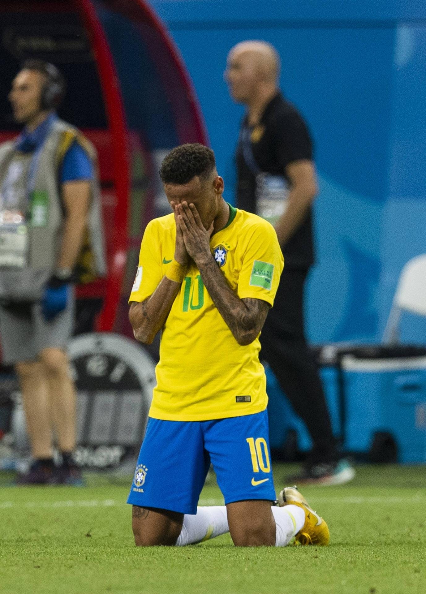 Neymars Traum ist ausgeträumt: Nach dem 1:2 für Belgien wird Brasilien aus dem Turnier geworfen. Schon nach dem Viertelfinale ist für den Favoriten Schluss.