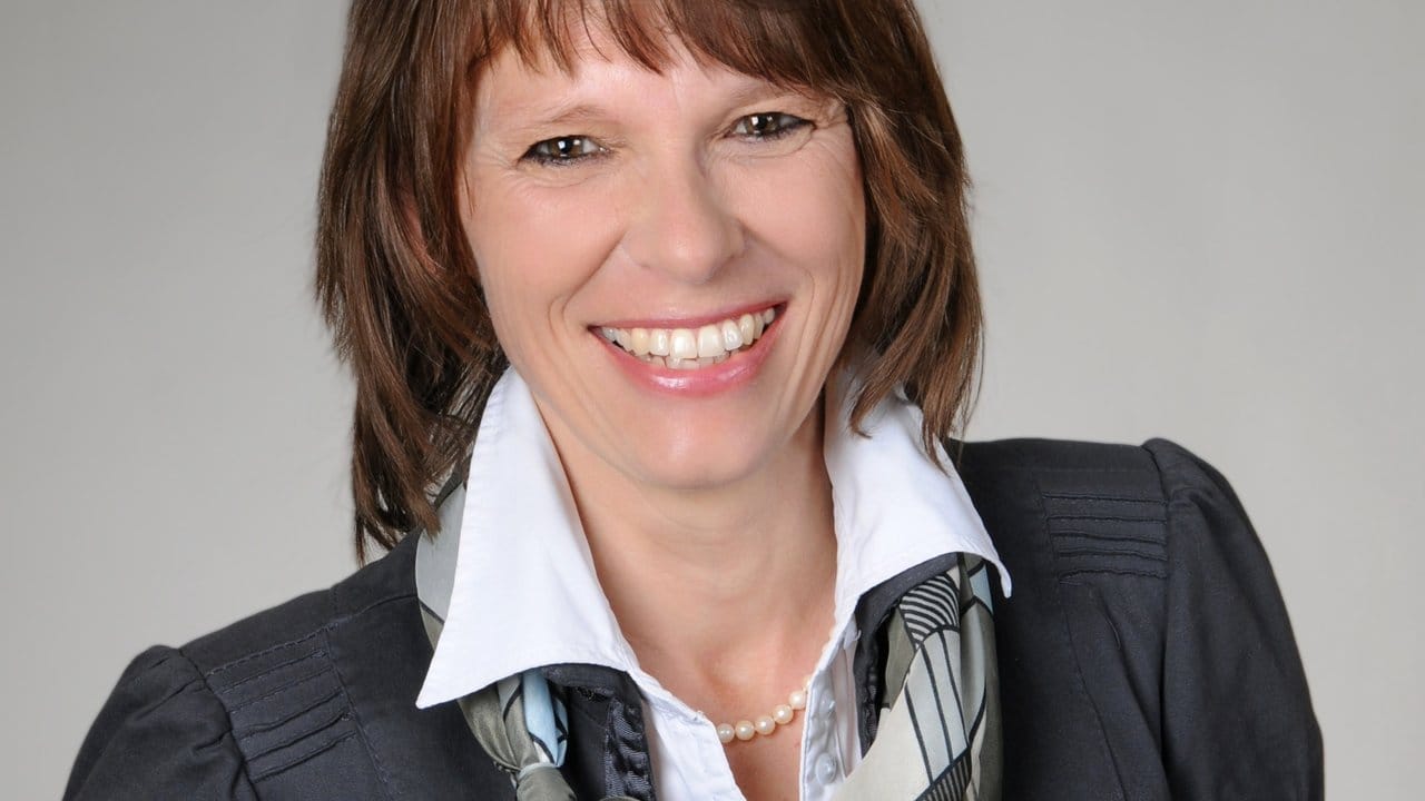 Doris Brenner ist Personalberaterin und Autorin eines Networking-Ratgebers.