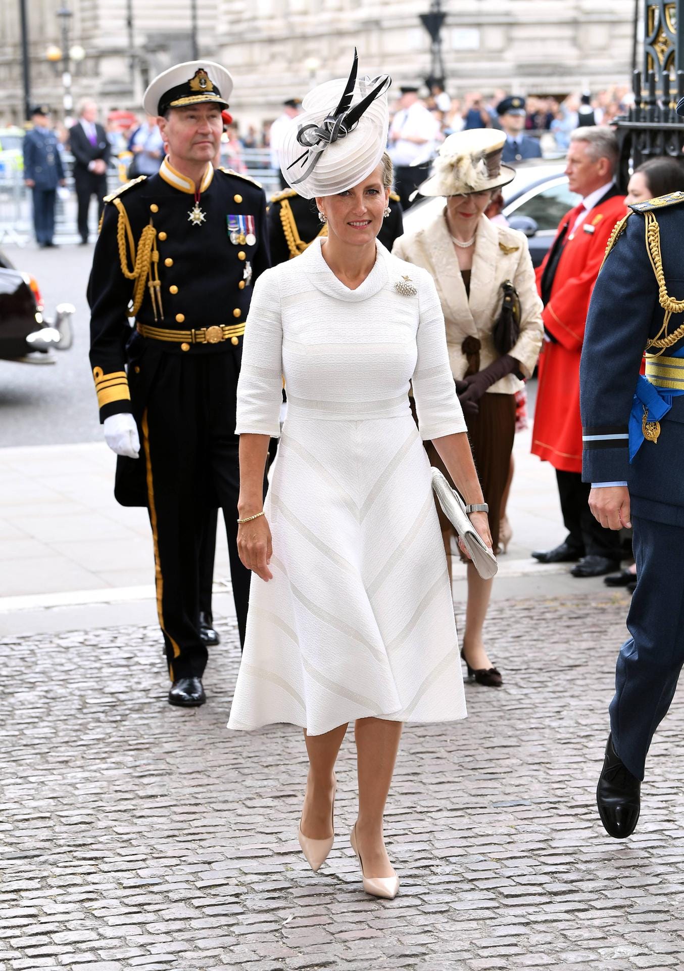 Prinz Edwards Ehefrau: Herzogin Sophie wählte ebenfalls ein helles Kleid für den Anlass.