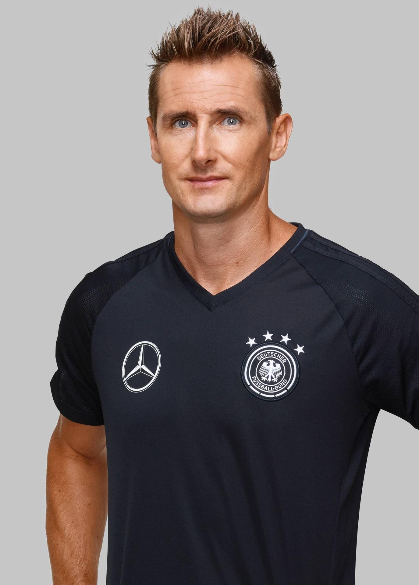 Miroslav Klose: Nach dem WM-Sieg 2014 hat der 40-Jährige seine DFB-Karriere beendet. Bis 2016 war der Stürmer bei Lazio Rom aktiv. Bei der WM in Russland ist er als Assistent von Bundestrainer Jogi Löw dabei. Seit 1. Juli fungiert der Torschützenkönig von 2006 zudem beim FC Bayern als U17-Trainer.