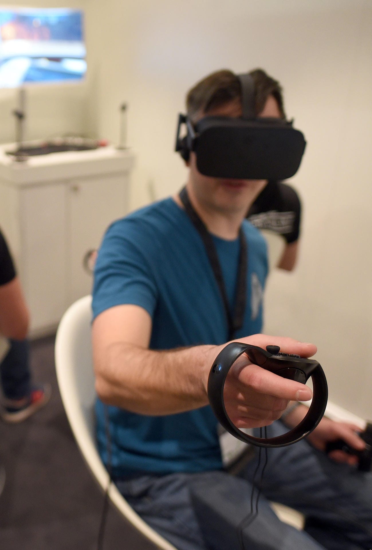 Die Oculus Rift hat eigene, sogenannte Touch-Controller, die speziell für VR entwickelt wurden.