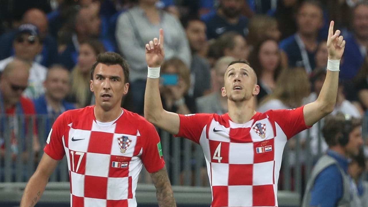 Die Kroaten haben insgesamt mehr vom Spiel und auch die besseren Chancen.