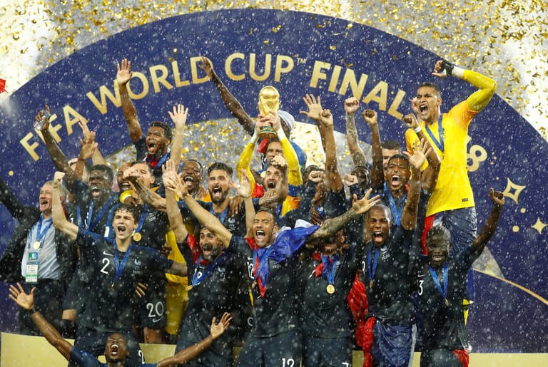 Die Party im Moskauer Regen: Frankreich ist nach 20 Jahren wieder Weltmeister.