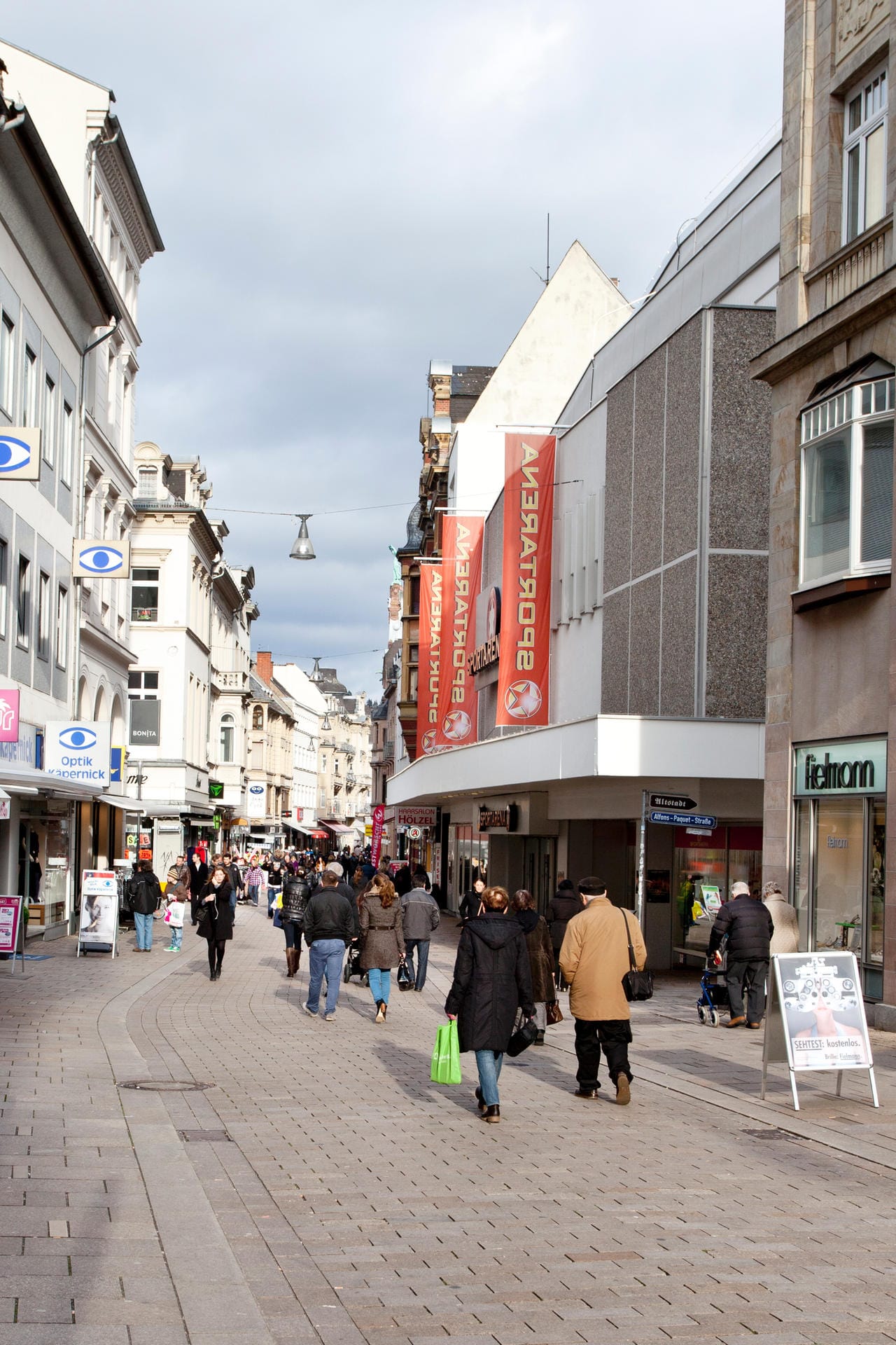 Die Kirchgasse in Wiesbaden liegt bei kleineren Städten im Ranking vorne.