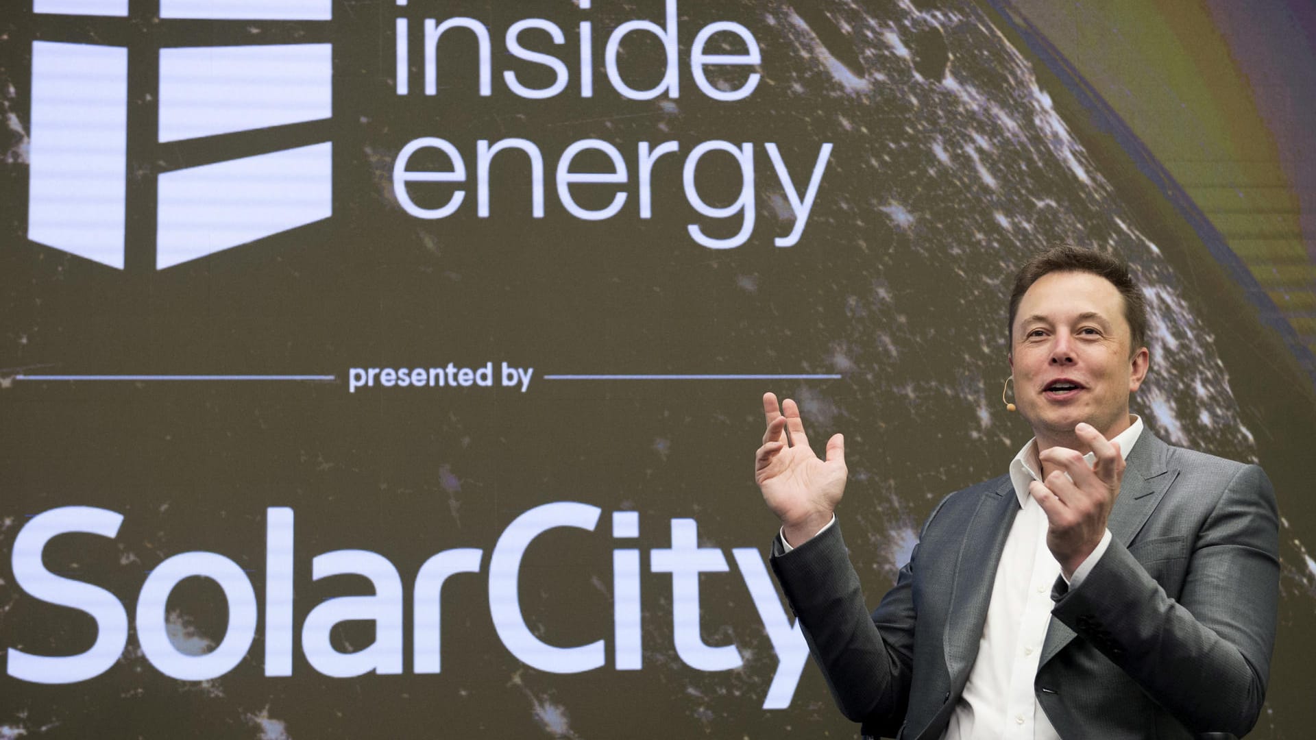 2006 gründete Musk Solar City: Das Unternehmen konzipiert Solarstromanlagen.