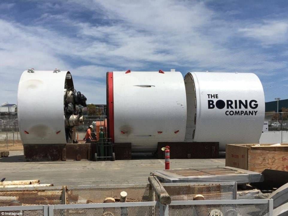 The Boring Company: Mit dem Unternehmen will Musk innerstädtischen Verkehr mithilfe eines Tunnelsystems unter die Erde verlegen.