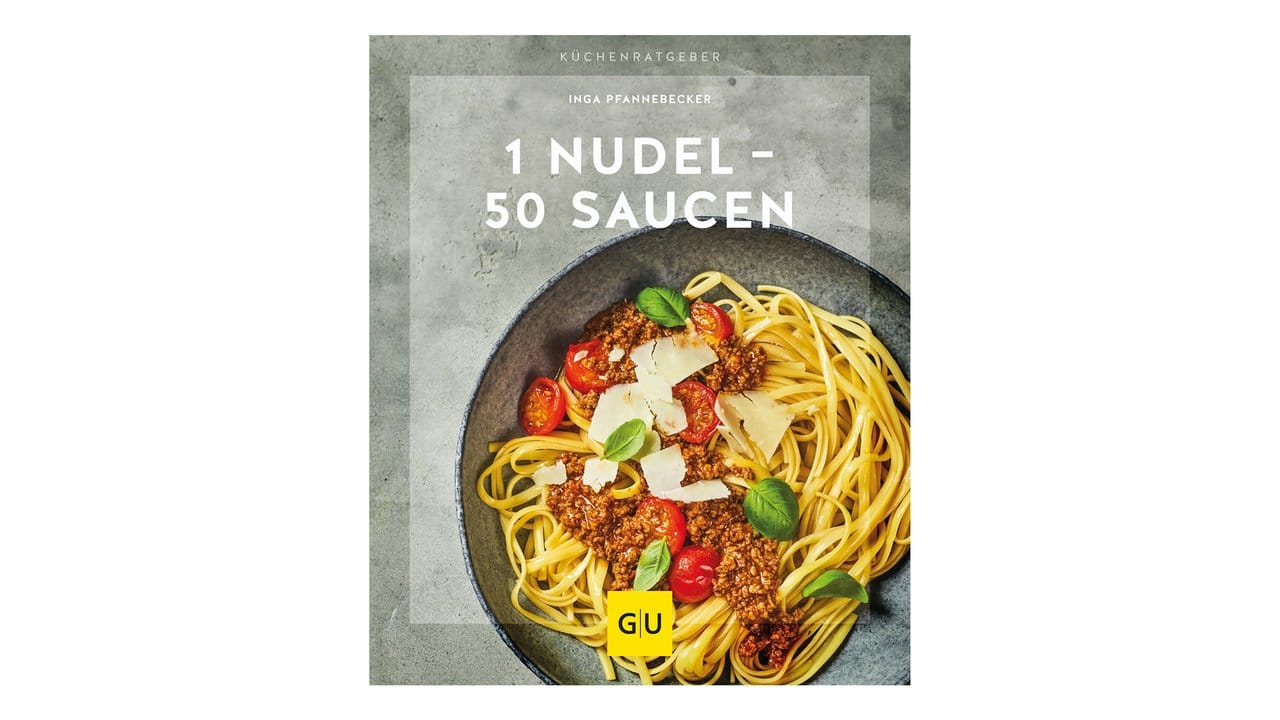 Inga Pfannebecker hat in dem Buch "1 Nudel - 50 Saucen" zahlreiche leckere Soßenideen zusammen getragen.