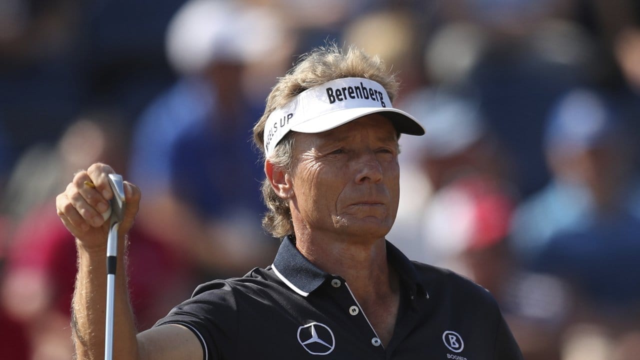 Oldie Bernhard Langer hat sich für die entscheidende Runde am Wochenende qualifiziert.