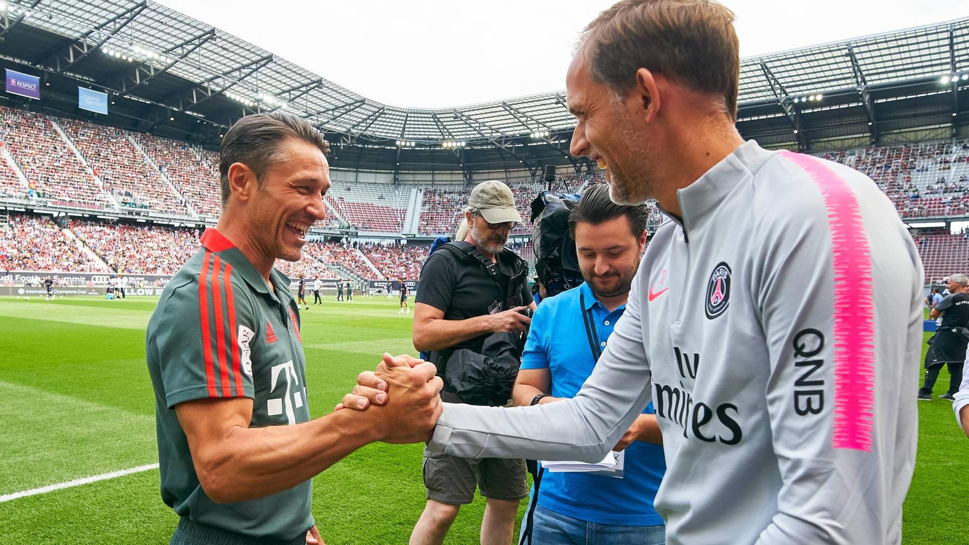 Herzliches Wiedersehen in Klagenfurt: Der neue Bayern-Trainer Niko Kovac und der neue Paris-Trainer Thomas Tuchel beim International Champions Cup. Bayern gewann 3:1.