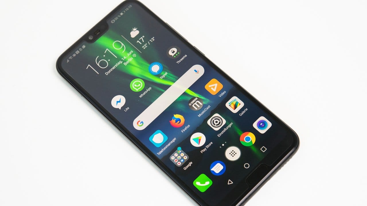 Als Betriebssystem ist Googles Android 8 auf dem Honor 10 installiert. Als Betriebssystem ist Googles Android 8 auf dem Honor 10 installiert.