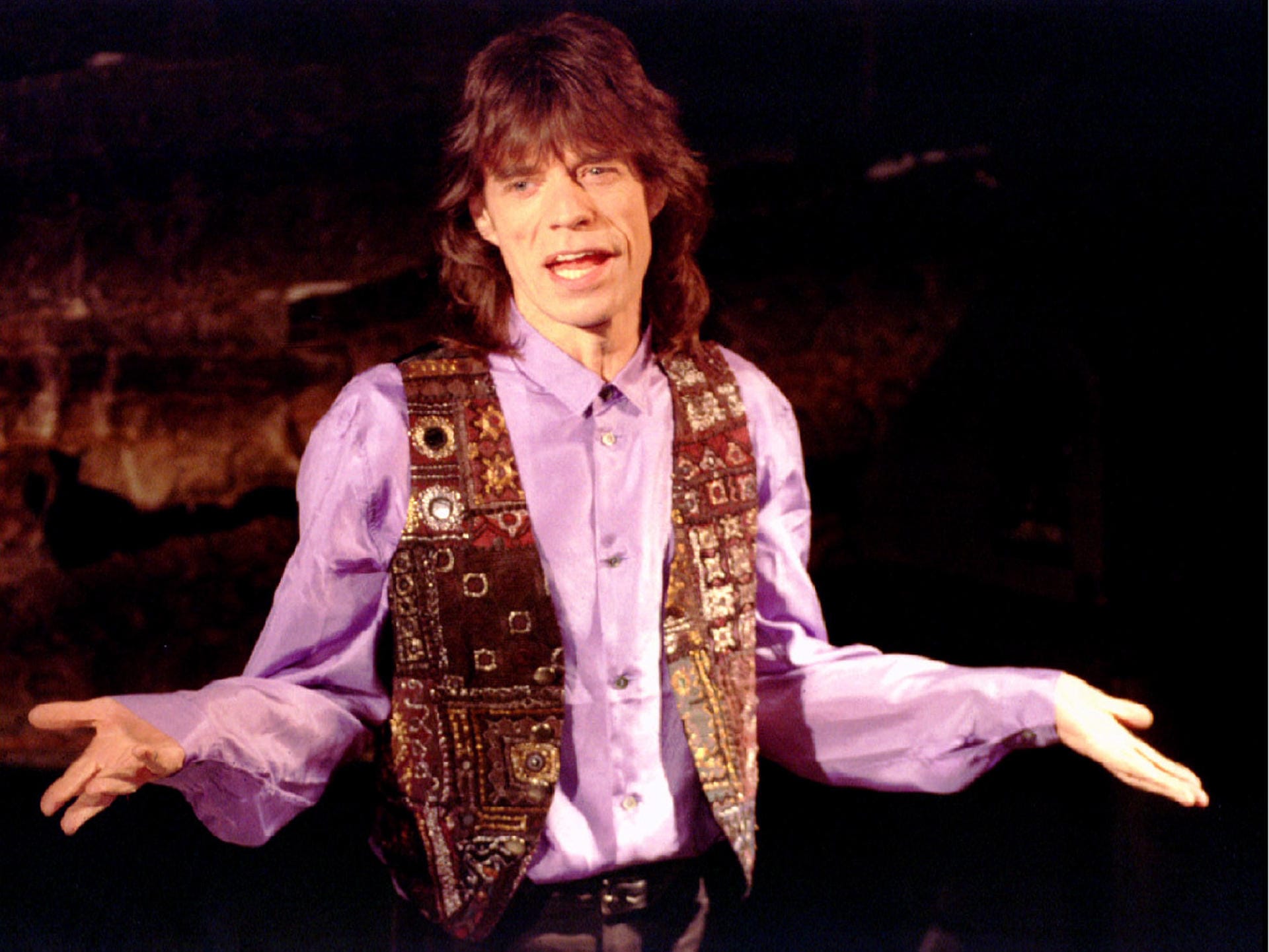 1993: Der Rockstar vor der Veröffentlichung seines dritten Solo-Albums "Wandering Spirit" in New York. Insgesamt veröffentlichte Mick Jagger vier Alben als Solo-Künstler ohne The Rolling Stones.