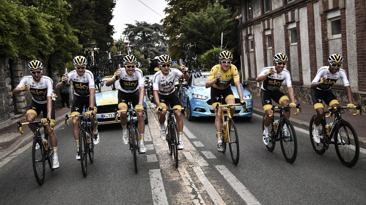 Das Team Sky stellt erneut den Tour-Sieger. Das Team Sky stellt erneut den Tour-Sieger.
