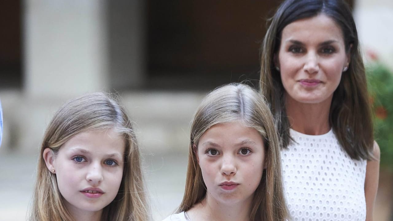 Wie die Mutter, so die Töchter: Königin Letizia kann stolz auf ihre Mädchen sein.