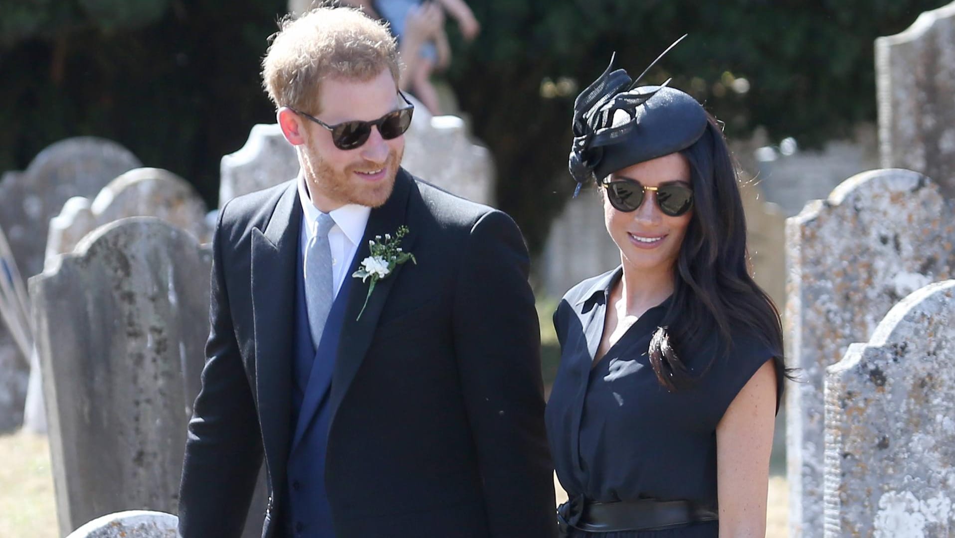 Gut gelaunt: Harry und Meghan feierten in der Sonne.