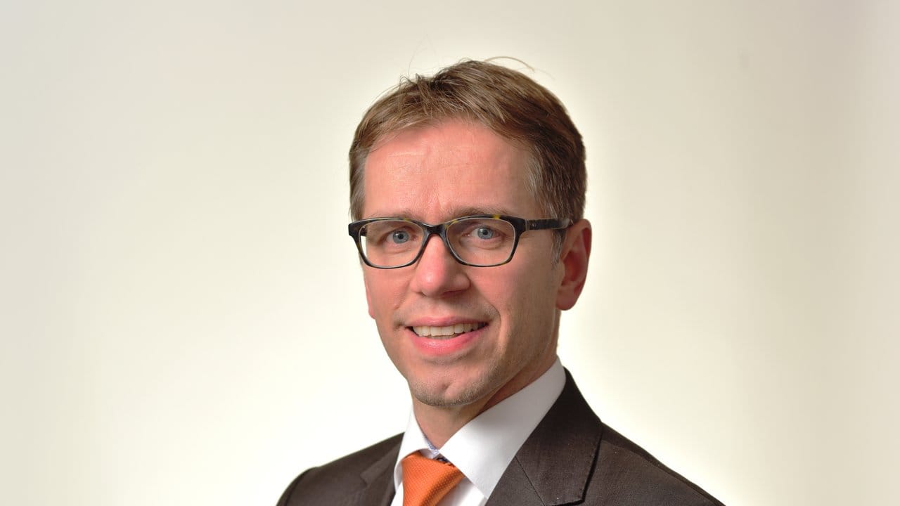 Christian Huttenloher ist Generalsekretär des Deutschen Verbands für Wohnungswesen, Städtebau und Raumordnung. Christian Huttenloher ist Generalsekretär des Deutschen Verbands für Wohnungswesen, Städtebau und Raumordnung.