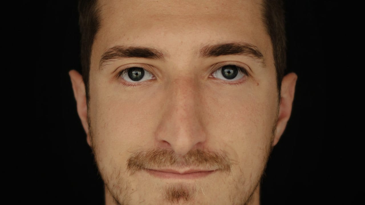 Jerome Rienhoff arbeitet seit etwa zwei Jahren als Feelgood-Manager bei der Firma UNIQ. Jerome Rienhoff arbeitet seit etwa zwei Jahren als Feelgood-Manager bei der Firma UNIQ.