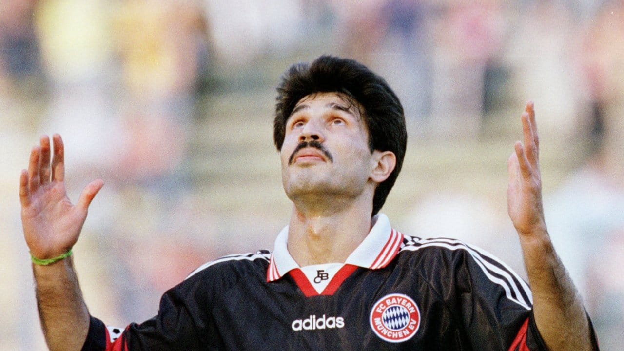 Im Sommer 1998 holten die Bayern Ali Daei. Im Sommer 1998 holten die Bayern Ali Daei.
