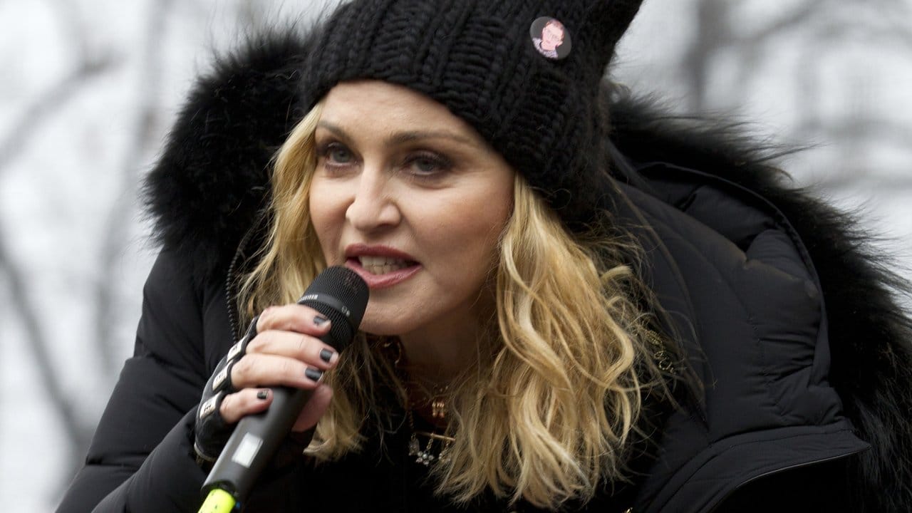 Madonna beim "Marsch der Frauen" in Washington (2017). Madonna beim "Marsch der Frauen" in Washington (2017).