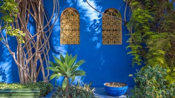 Duftende Oasen, orientalische Gartenkunst: Entdecken Sie die Gärten und Parks von Marrakesch bei einem Streifzug durch Jardin Secret, La-Mamounia-Garten, Cyber Park, Anima-Garten und Jardin Majorelle.