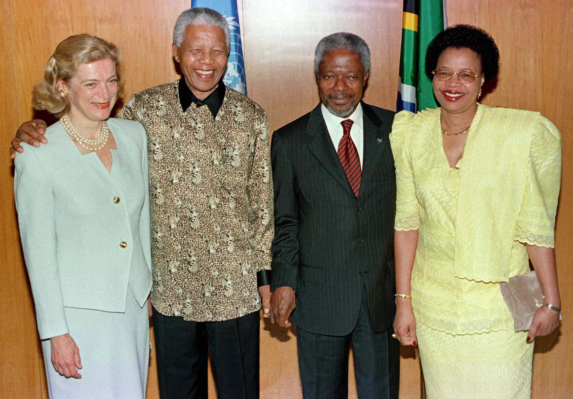 Kofi Annan mit Nelson Mandela in New York.
