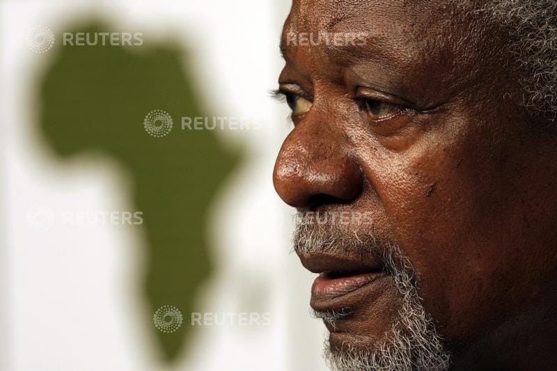2007 wurde Annan Vorsitzender der Allianz für eine Grüne Revolution in Afrika (AGRA). Die Initiative will die landwirtschaftliche Produktion Afrikas in den kommenden 10 bis 20 Jahren mindestens verdoppeln. Das Foto zeigt Annan beim Weltwirtschaftsforum im Mai 2011 in Kapstadt.