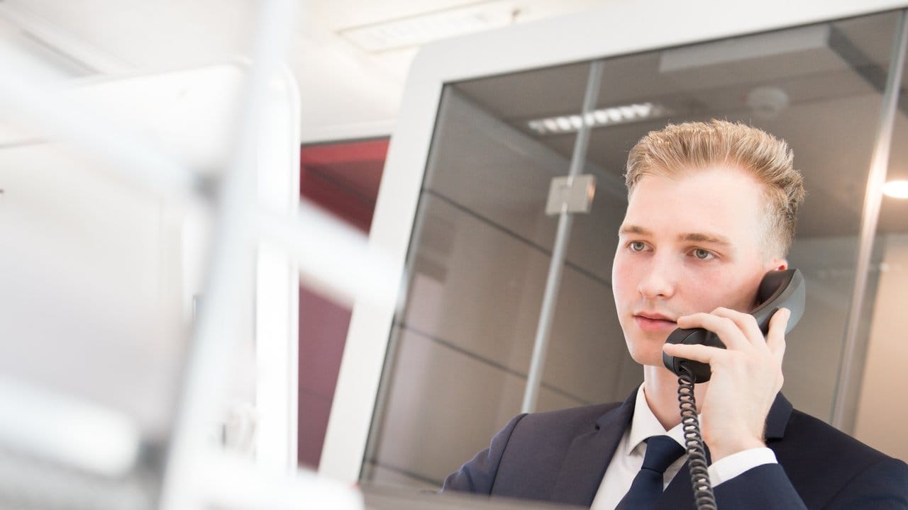 Immer im Austausch mit Kunden, Geschäftspartnern, Kollegen und Bauherren.